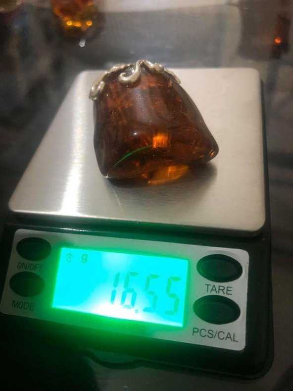DOĞAL KAYA DAMLA KEHRİBAR KOLYE UCU OTANTİK GÜMÜŞ APARATLI 16,55 Gram ürün görseli 1