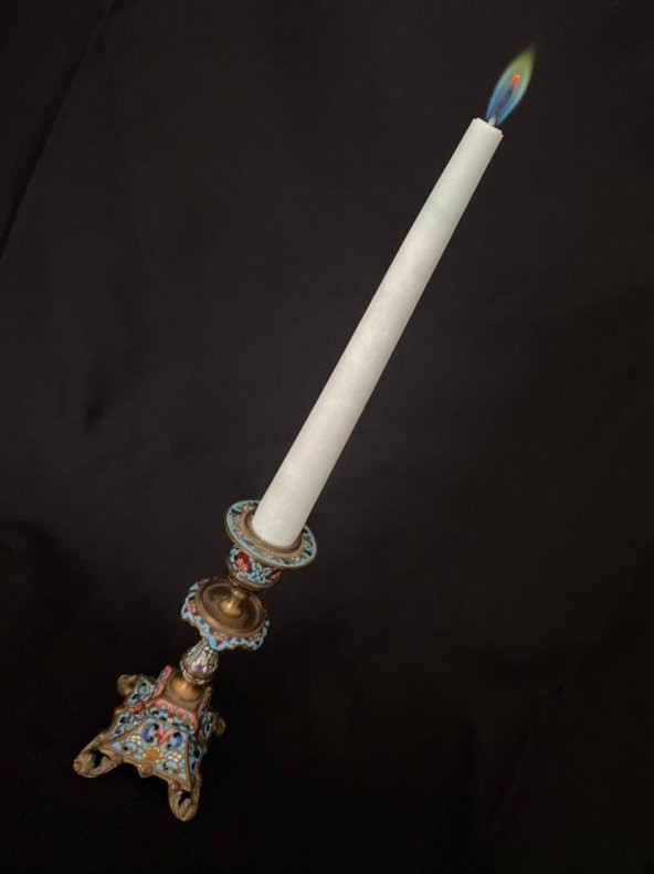 Çift Renkli Alevli Şamdan Mumu 20 cm (Nil Yeşili) ürün görseli 1