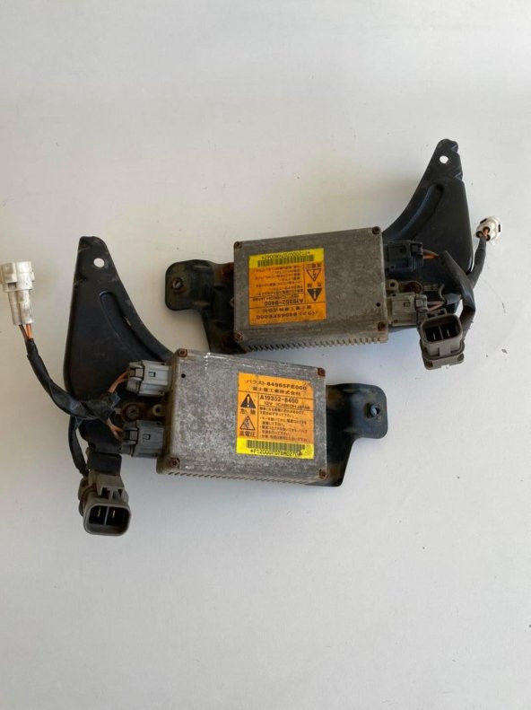Subaru İmpreza WRX Ön Far HID Balast Çifti 2001-2003 84965FE000 Çıkma Parça ürün görseli 1