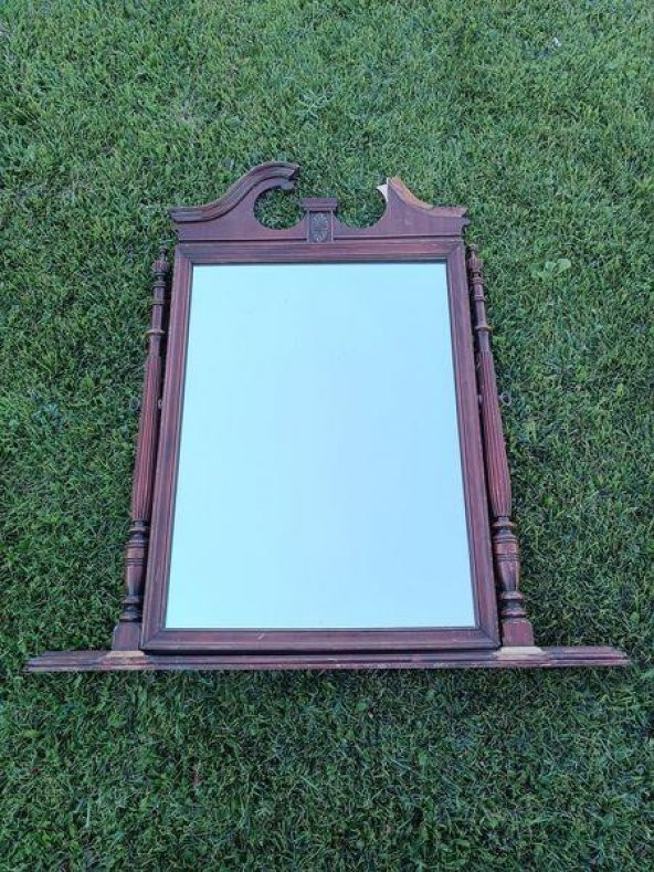 Vintage Ahşap Çerçeveli Oyma Desenli Ayna 108x70cm Hasarlı ürün görseli 1