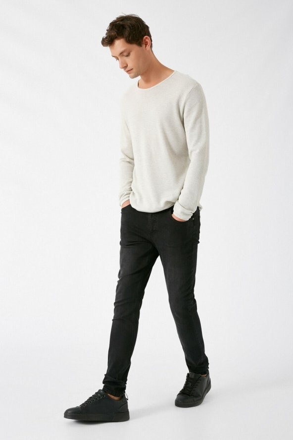 Erkek Siyah Jeans 1KAM43157YD ürün görseli 1
