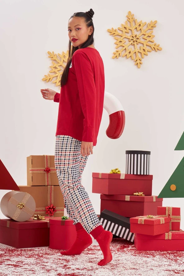 Kırmızı Kaşkorse Düğmeli Pijama Takımı ürün görseli 1