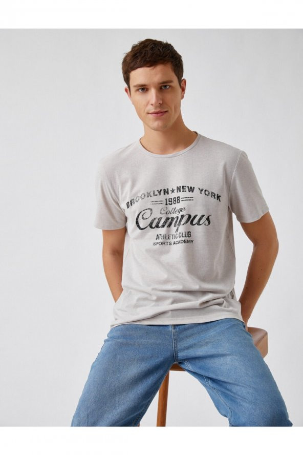 Slim Fit Kolej Baskılı Tişört ürün görseli 1