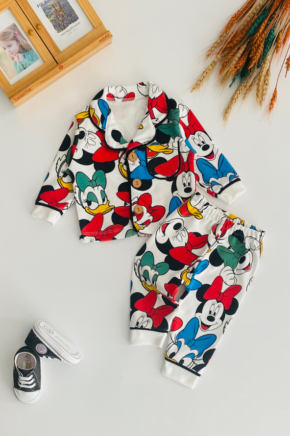 Neşeli Bebekler Minie Ve Arkadaşları Baskılı Önden Düğmeli Cepli Pijama Takımı ürün görseli 1