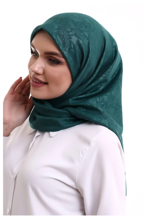 Kofra Desenli Baş Örtü - Yeşil - Resim 3