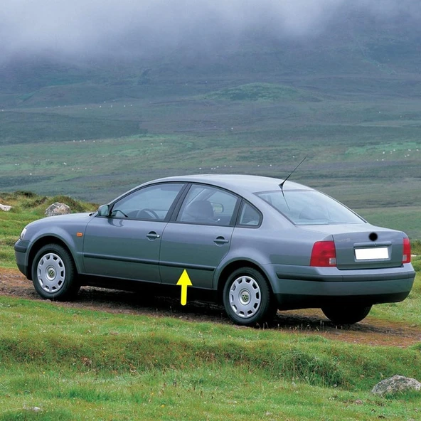 VW Passat B5 1997-2000 Sol Arka Kapı Çıtası Siyah Plastik 3B0853753 ürün görseli 1