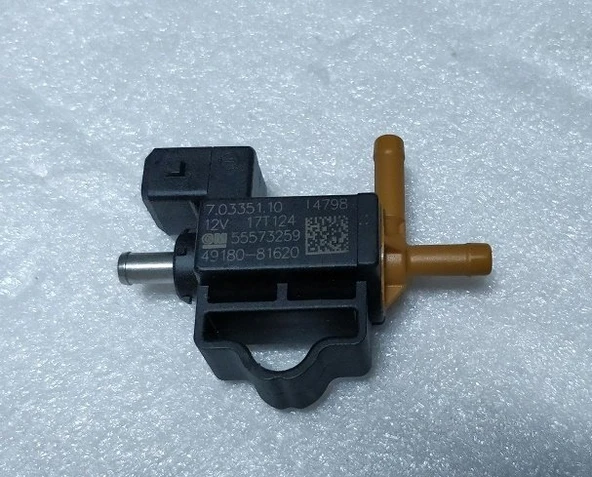 Opel Corsa E 1.0 Turbo Selenoid Valfi GM,55573259 ürün görseli 1