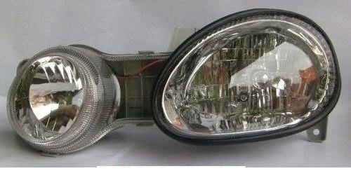 Kia Shuma 00-01 5 Kapı  1.5L Bnz Sol Far İthal ürün görseli 1
