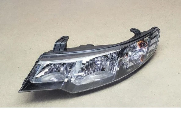 Kia Cerato 09-12 4 Kapı 1,6L Bnz Sol Far  İthal, 921011m020 ürün görseli 1
