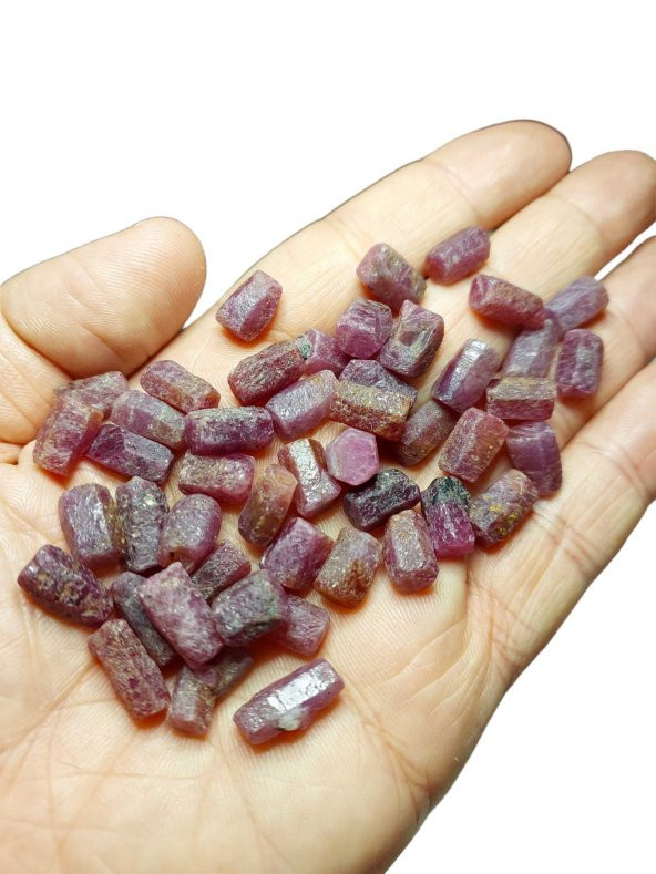 Yakut Taşı Kütle Ham Parça Altıgen ve Benzeri Formda 2-2,49 gram Aralığı ürün görseli 1