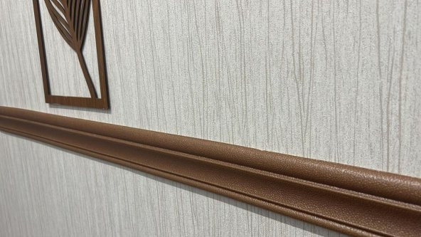 Renkli Duvarlar Kahverengi Düz 8cm-117cm Yapışkanlı Çıta Çerçeve SüpürgelikDÜZKAHVE ürün görseli 1