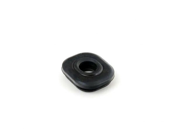 Bmw F01 F10 F25 F26 Radyatör Üst Bakaliti 17117602064 ürün görseli 1