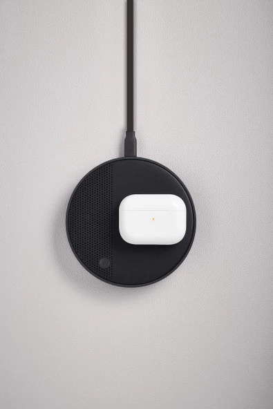Lexon Oslo Energy + Kablosuz Şarj Cihazı ve Bluetooth Hoparlör Siyah ürün görseli 1