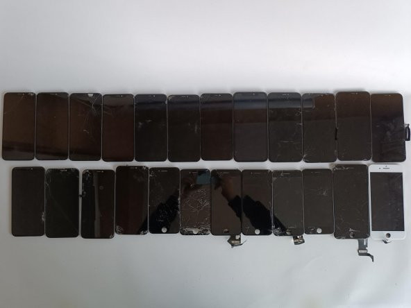 Apple iPhone Lcd Ekran 24 Adet (Hasarlı Parça) ürün görseli 1