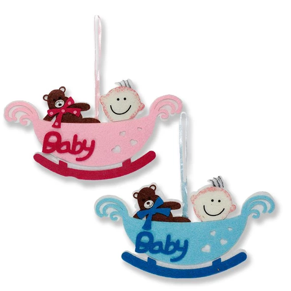 Ayıcıkılı Kızakta Bebek Keçe Kapı Süsü Küçük 18x10cm ürün görseli 1