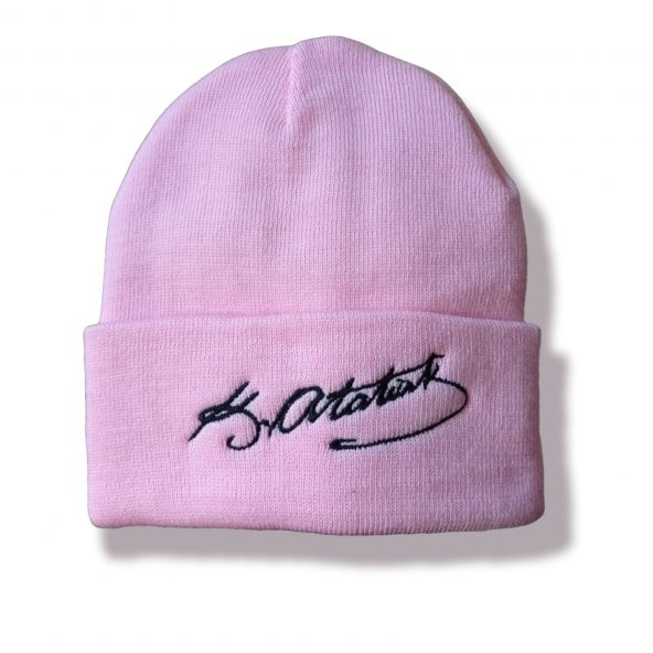 Toz Pembe Atatürk İmzalı Bere Unisex Model ürün görseli 1