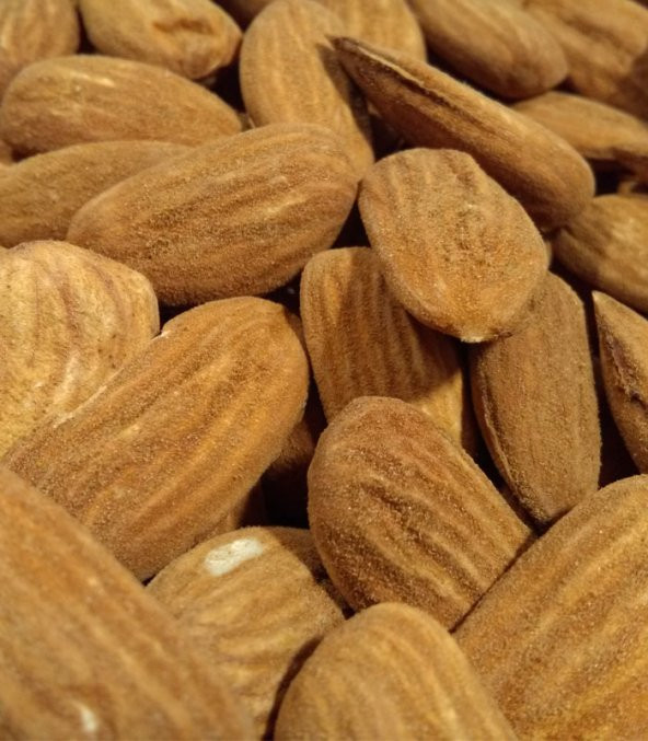 YERLİ  ÇİĞ İÇ BADEM 3 KG ürün görseli 1