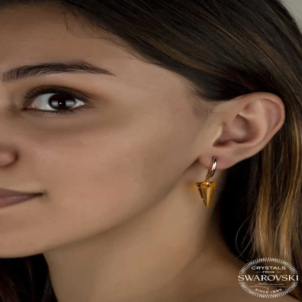 Swarovski Crystal Taşlı Gümüş Sarı Taşlı Üçgen Sallantılı Kadın Küpe ürün görseli 1