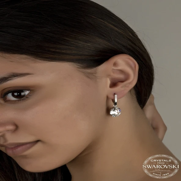 Swarovski Crystal Taşlı Gümüş Beyaz Oval Sallantılı Kadın Küpe ürün görseli 1