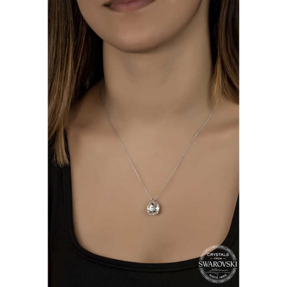 Swarovski Crystal Taşlı Kare Gümüş Kadın Kolye ürün görseli 1