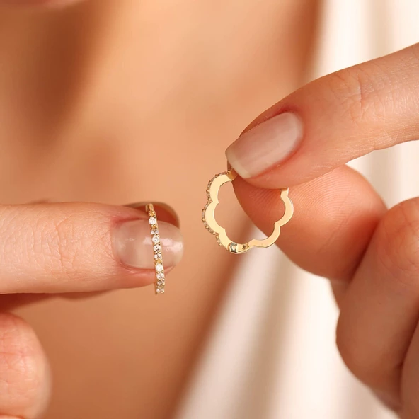 Altın Halka Küpe Papatya Formlu 1.5 cm ürün görseli 1