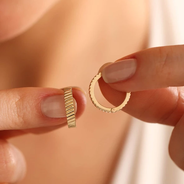 Altın Halka Küpe 1.5 cm ürün görseli 1