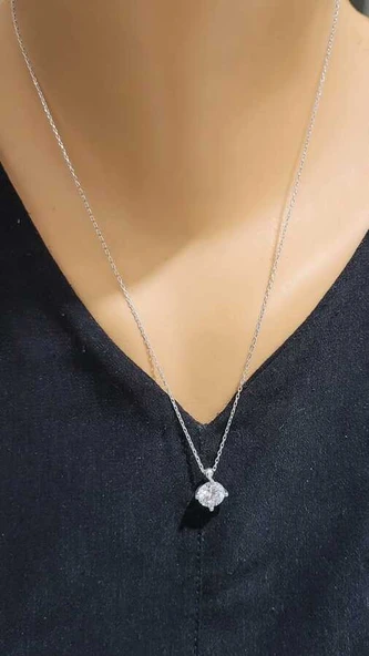 925 Ayar Gümüş 9 Mm Zirkon Tektaş Kolye ürün görseli 1