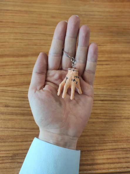 Wednesday Hands Thing Minik El Anahtarlık - Resim 2