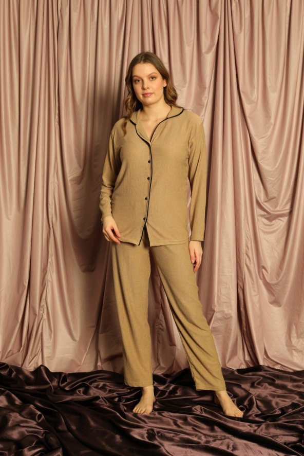 BLUES MODA ÖZEL ÜRETİM IŞILAY KADIN DÜĞMELİ PİJAMA TAKIMI ürün görseli 1