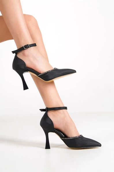 Topez Siyah Saten Taşlı Stiletto Topuklu Ayakkabı ürün görseli 1