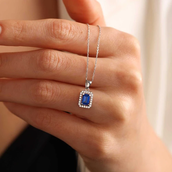 Beyaz Altın Baget Kolye Aquablue Stone ürün görseli 1