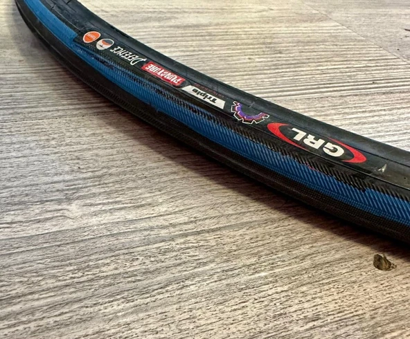 GRL 700X23 YARIŞ YOL BİSİKLETİ 1 MM ZIRHLI RENKLİ DIŞ LASTİK ürün görseli 1