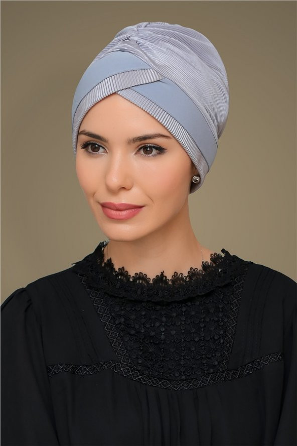 Gri Pratik Hazır Geçmeli Tesettür Bone Fukuro Piliseli Tek Bantlı Çapraz Büzgülü 1821_15 ürün görseli 1