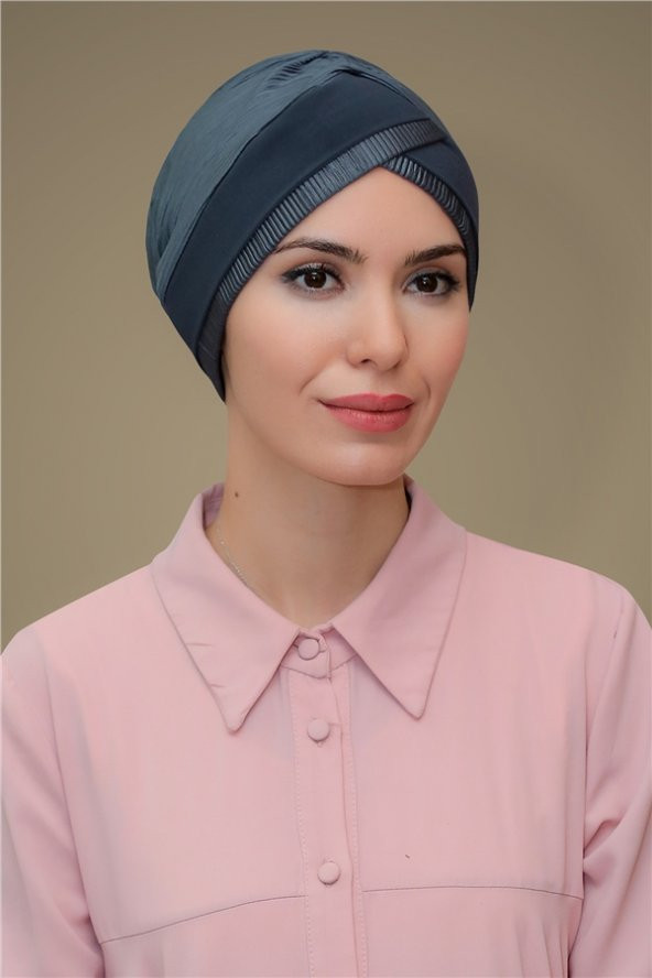 Füme Pratik Hazır Geçmeli Tesettür Bone Fukuro Piliseli Tek Bantlı Çapraz Büzgülü 1821_25 ürün görseli 1