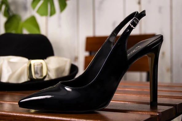 Stiletto Arkası Açık Büyük Numara Bayan Ayakkabısı ürün görseli 1