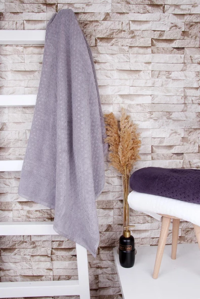 Outlet %100 Pamuk 75x140 Jakarlı Banyo Havlusu ürün görseli 1