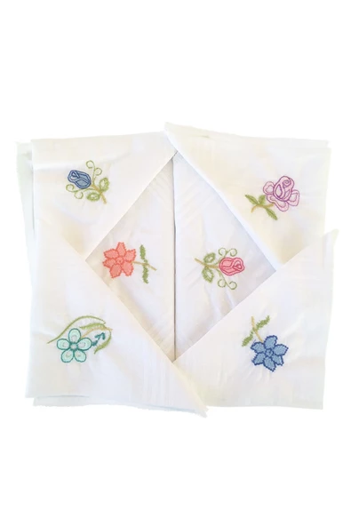 Hediyelik İşlemeli Bayan Mendili 6 lı Paket 28x28 cm 100 Pamuk ürün görseli 1