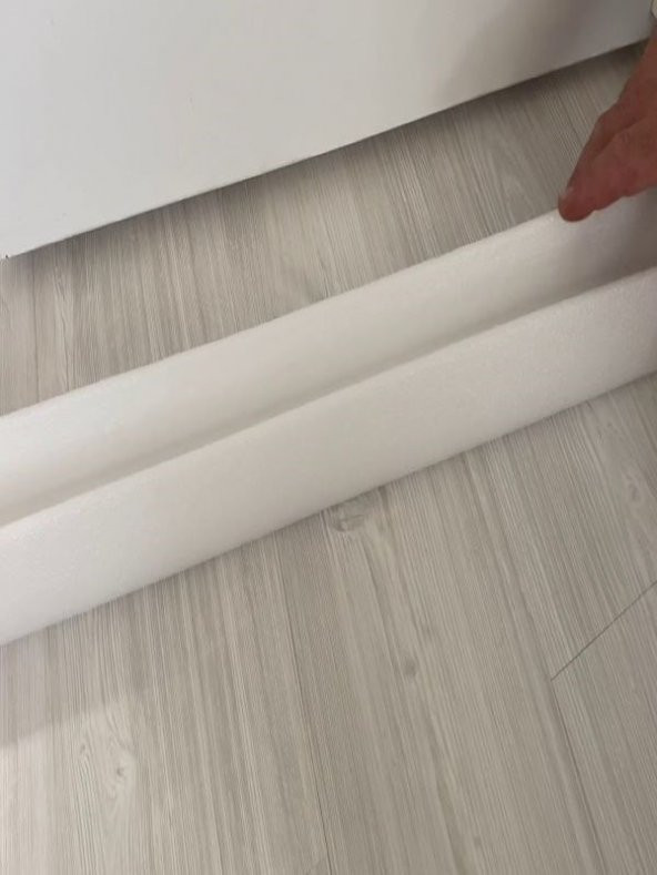 Ygt Ambalaj 4 Adet Geçmeli Kapı Altı Süngeri İzolasyon Soğuk Hava Kesici Toz Önleyici Beyaz ürün görseli 1