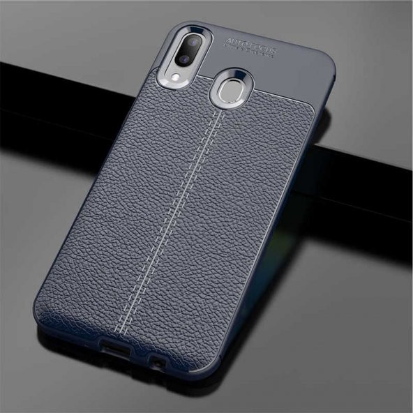 Samsung Galaxy M20 Kılıf Focus Derili Kamera Korumalı Silikon Kılıf ürün görseli 1