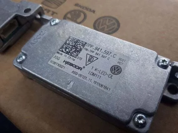 WV Passat 2011-17 Led Far Beyni Orjinal,7PP941597C ürün görseli 1