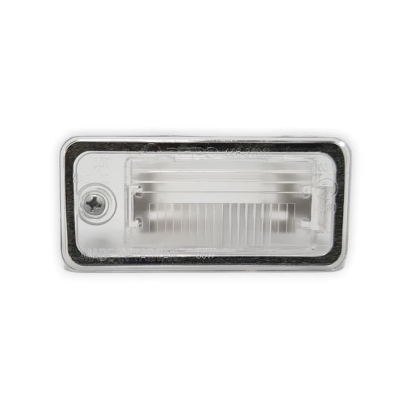Audi A3 2009-2012 Arka Sol Plaka Aydınlatma Lamba Camı 8E0943021B ürün görseli 1