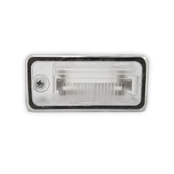 Audi Q7 2010-2015 Arka Sol Plaka Aydınlatma Lamba Camı 8E0943021B ürün görseli 1