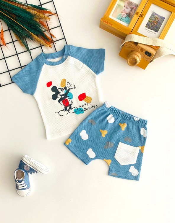 Neşeli Bebekler Mickey Baskılı Petek Kumaş Kısa Kolu Şort Takım Mavi ürün görseli 1