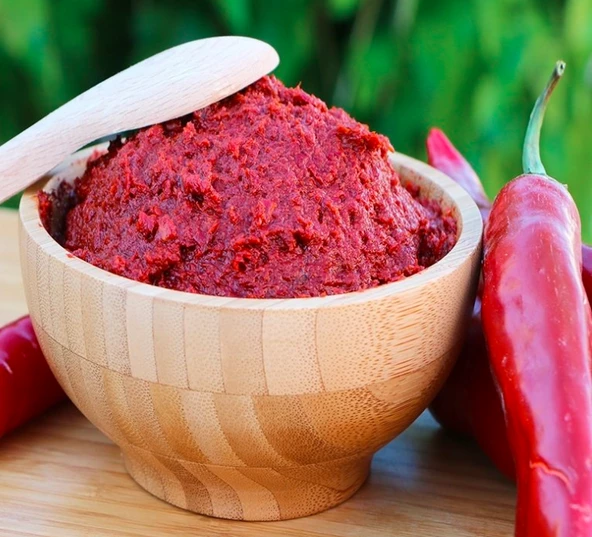 Ev Yapımı Acı Biber Salçası 3 KG ürün görseli 1