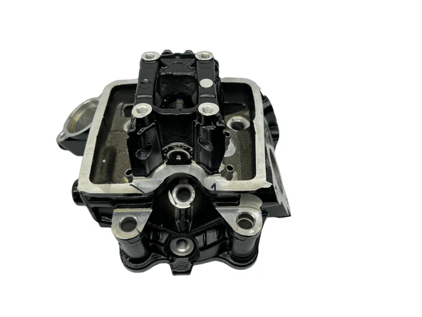 Bajaj Pulsar 200 RS Orjinal Silindir Üst Kapak ürün görseli 1