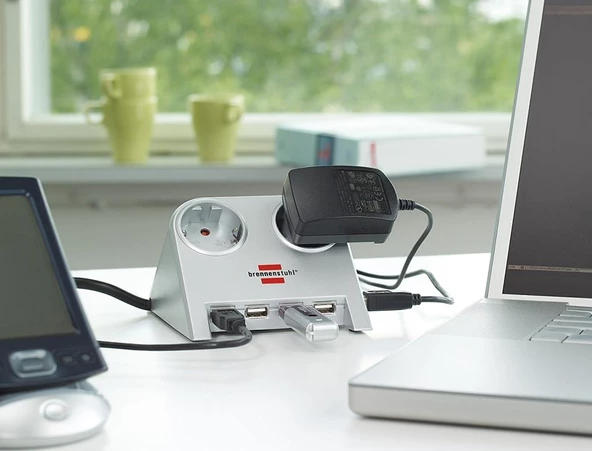 Brennenstuhl 4X USB 2.0 2.100 MAH 2 Lİ Masa Üstü Priz Beyaz ürün görseli 1