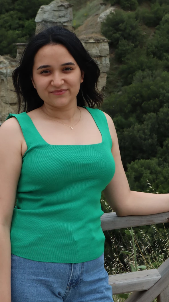 Kare Yaka Triko Bluz ürün görseli 1