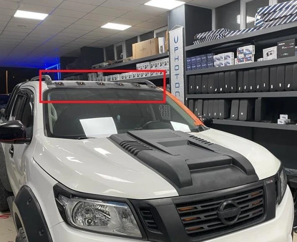 Volkswagen Amarok Tavan Moonvisor Pars Modeli Işıklı ürün görseli 1