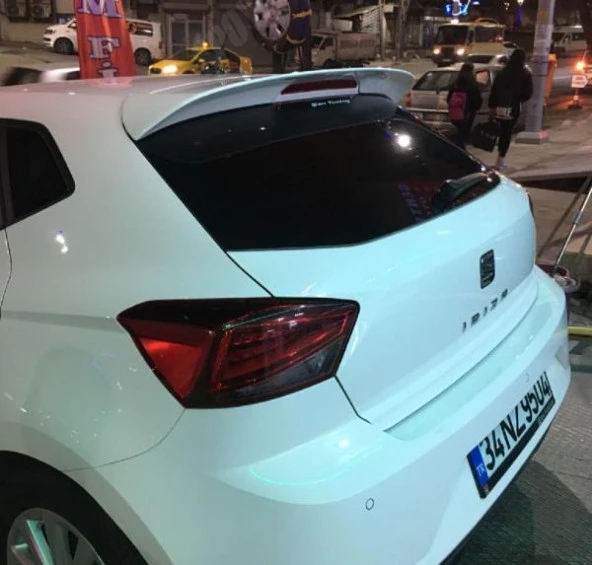 Seat İbiza 17 19 Anatomik Spoiler Pianoblack Plastıik ürün görseli 1