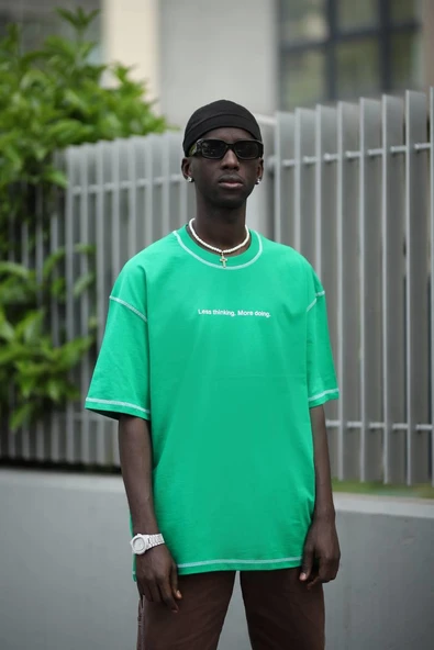 Oversize Bisiklet Yaka Baskılı Ve Zikzak Dikiş Detaylı Erkek Yazlık T-shirt ürün görseli 1